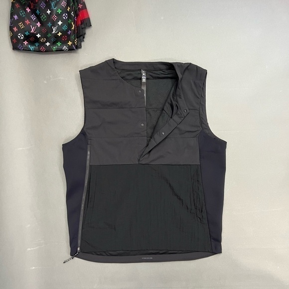 LULULEMON Cargo Puff Vest Nylon Shell - Picture 3 of 9